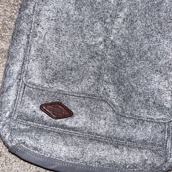 Merrell Gray Wool Blend Lightweight Rectangle Shoulder Strap Crossbody Bag - Picture 3 of 9